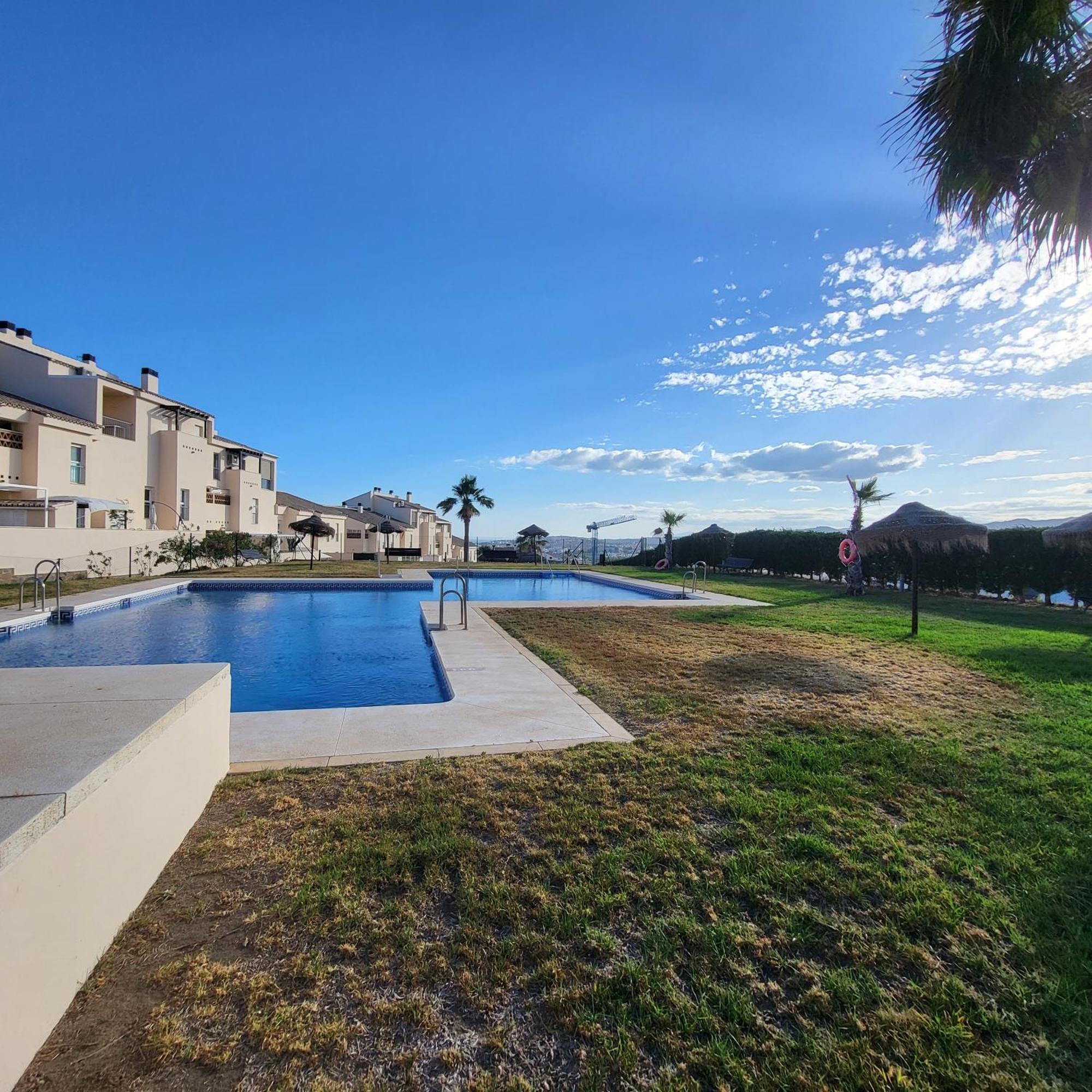 Golf En Baviera Con Vistas Al Mar Daire Caleta De Velez Dış mekan fotoğraf
