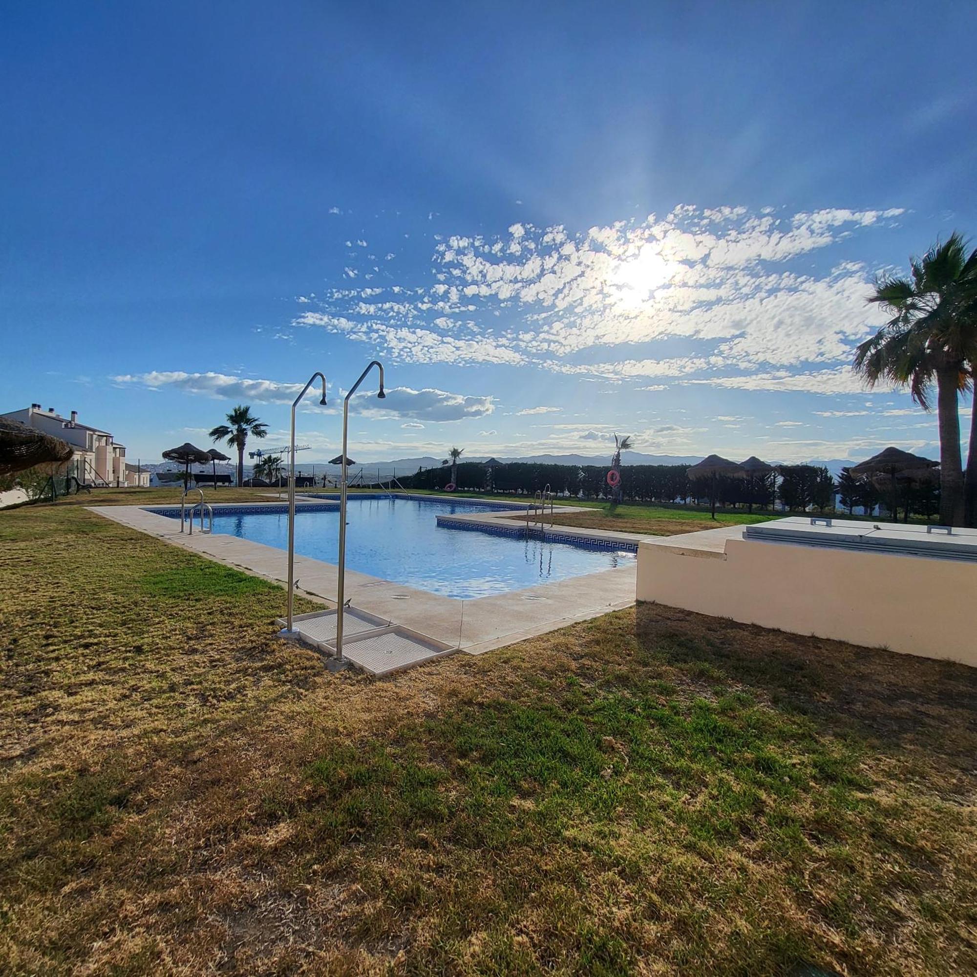 Golf En Baviera Con Vistas Al Mar Daire Caleta De Velez Dış mekan fotoğraf