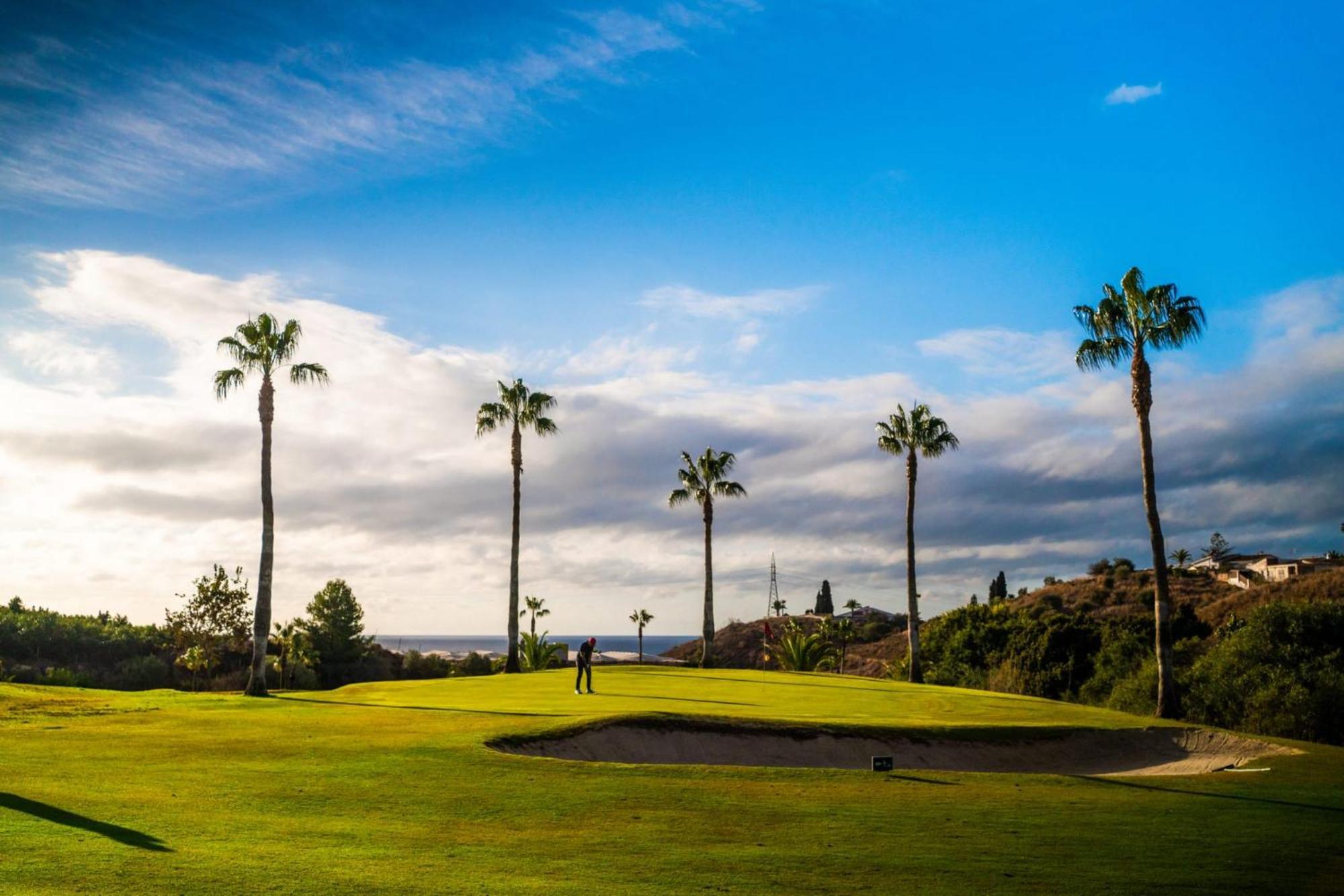 Golf En Baviera Con Vistas Al Mar Daire Caleta De Velez Dış mekan fotoğraf